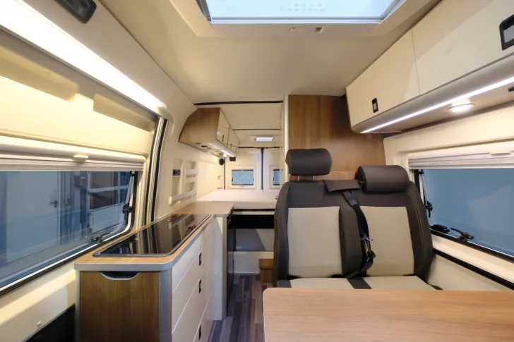 Fahrzeugbild Westfalia Amundsen 600/Festbett/Klimaanlage/Markise #10