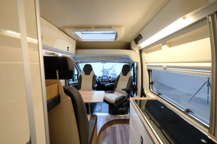 Fahrzeugbild Westfalia Amundsen 600/Festbett/Klimaanlage/Markise #11