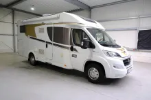 Fahrzeugbild Carado T 334/Festbett/Hubbett/Garage/Tempomat #2