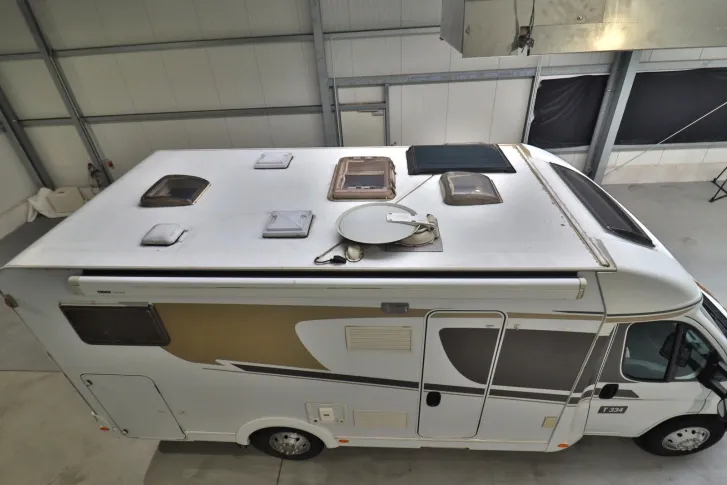 Fahrzeugbild Carado T 334/Festbett/Hubbett/Garage/Tempomat #5