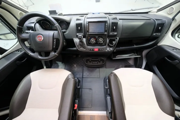 Fahrzeugbild Weinsberg Cara Compact Pepper 600 MEG -9 G Automatik-TOP #7