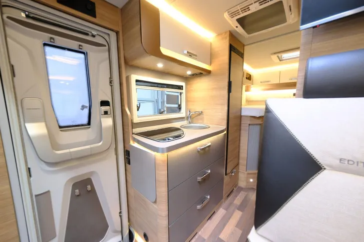 Fahrzeugbild Weinsberg Cara Compact Pepper 600 MEG -9 G Automatik-TOP #12