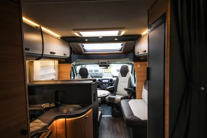 Fahrzeugbild Knaus L!VE TI 650 MF Platinum Selection Automatik | Rahmenfenster #7