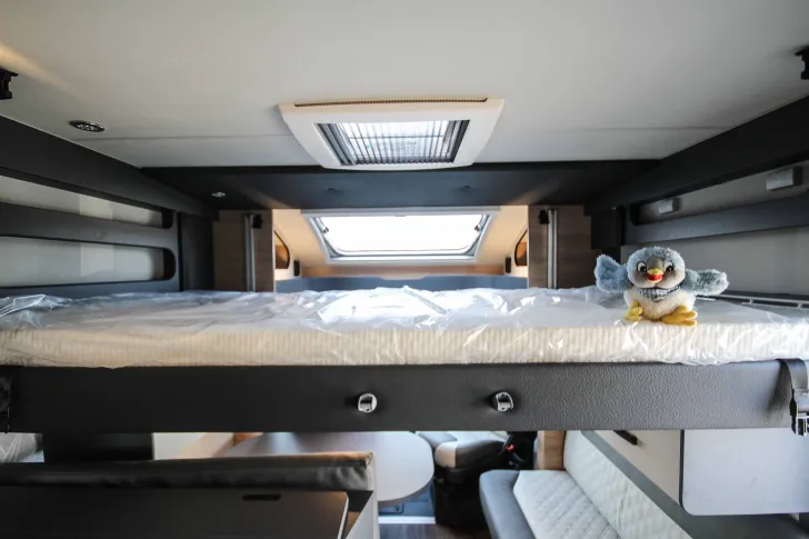 Fahrzeugbild Knaus L!VE WAVE 650 MF Platinum Selection Automatik | Rahmenfenster #12