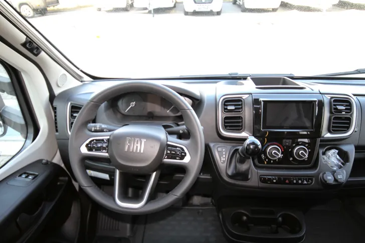 Fahrzeugbild Knaus L!VE WAVE 650 MF Platinum Selection Automatik | Rahmenfenster #15