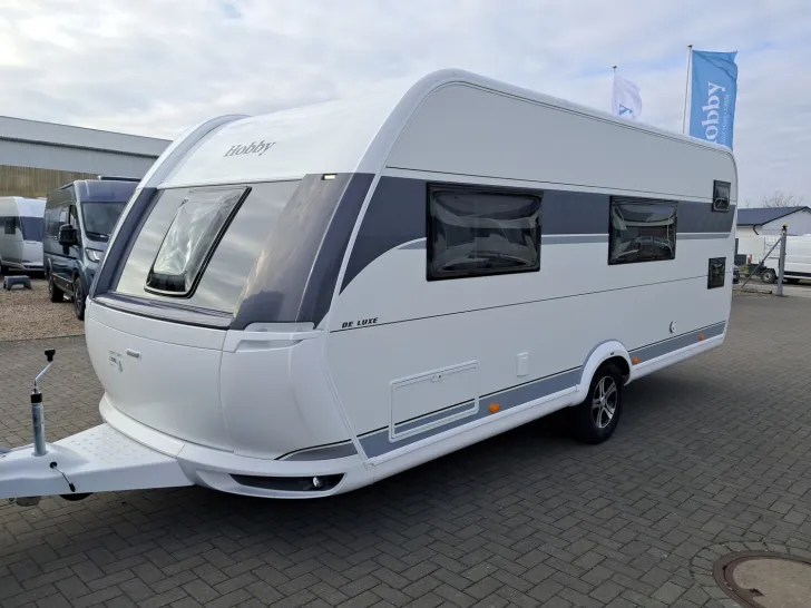 Fahrzeugbild Hobby De Luxe 560 KMFe *Mietwagen 2025* #3