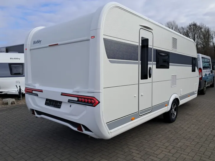 Fahrzeugbild Hobby De Luxe 560 KMFe *Mietwagen 2025* #5