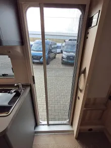 Fahrzeugbild Hobby De Luxe 560 KMFe *Mietwagen 2025* #9