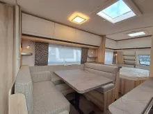 Fahrzeugbild Hobby De Luxe 560 KMFe *Mietwagen 2025* #10