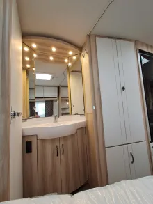 Fahrzeugbild Hobby De Luxe 560 KMFe *Mietwagen 2025* #18