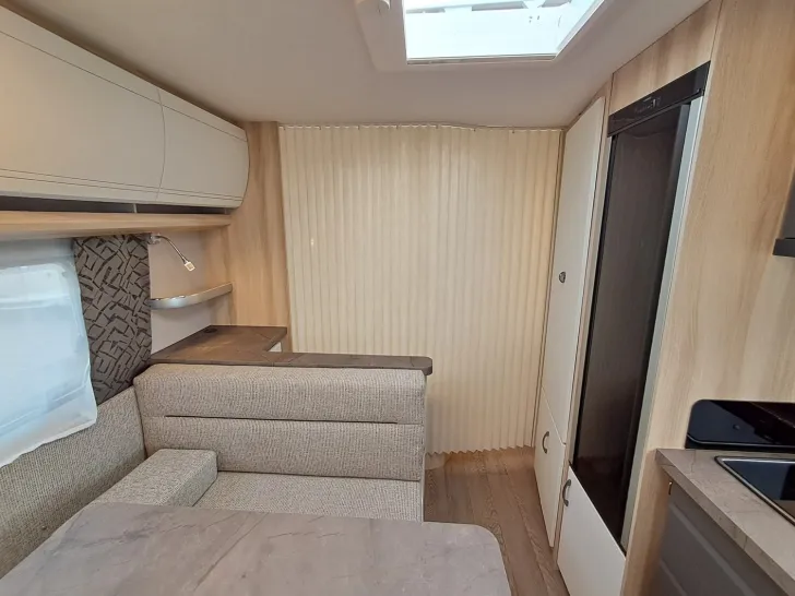 Fahrzeugbild Hobby De Luxe 560 KMFe *Mietwagen 2025* #23