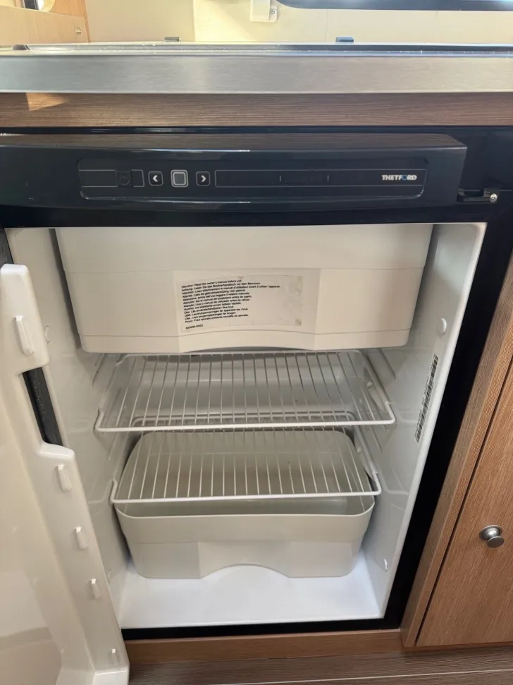 Fahrzeugbild Sunlight T 58 #14