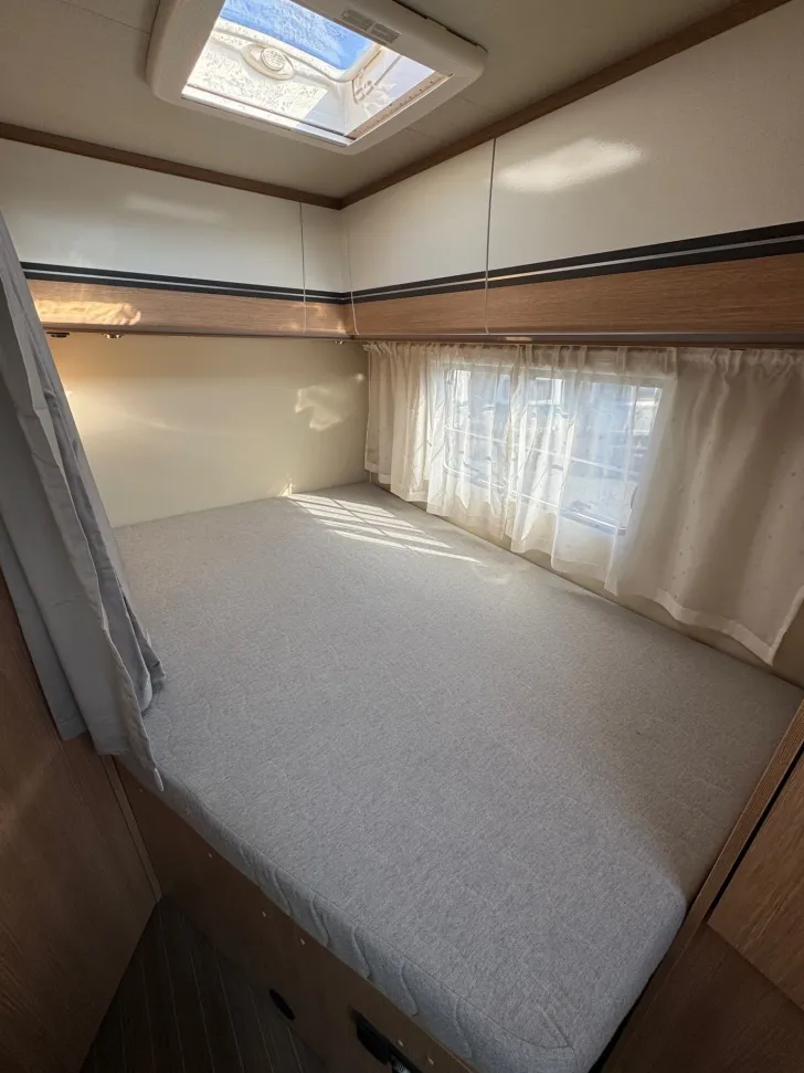 Fahrzeugbild Sunlight T 58 #16