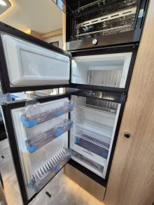 Fahrzeugbild Hymer B-ML I 780 BlackLine *Hubstützen*Ohne Hubbett* #19