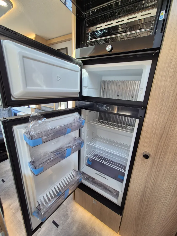 Fahrzeugbild Hymer B-ML I 780 BlackLine *Hubstützen*Ohne Hubbett* #19