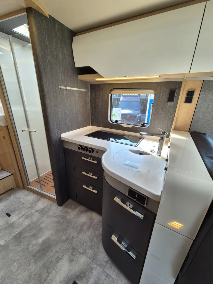 Fahrzeugbild Hymer B-ML I 780 BlackLine *Hubstützen*Ohne Hubbett* #22