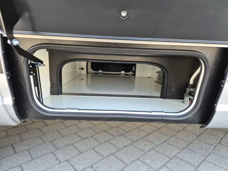 Fahrzeugbild Hymer B-ML I 780 BlackLine *Hubstützen*Ohne Hubbett* #37