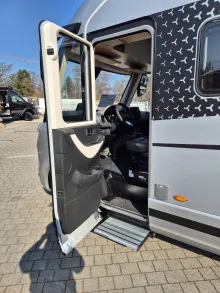 Fahrzeugbild Hymer B-ML I 780 BlackLine *Hubstützen*Ohne Hubbett* #44