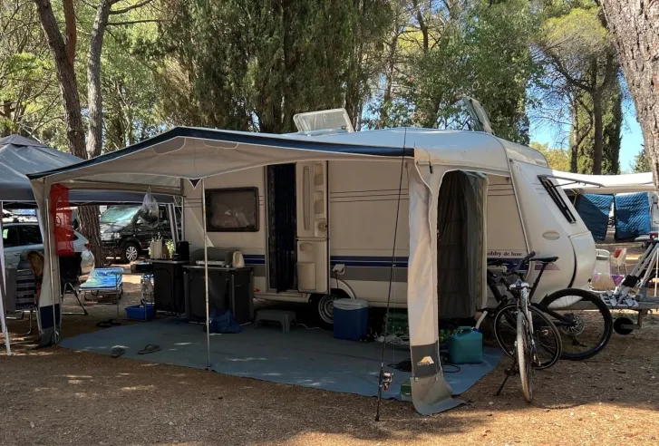 Fahrzeugbild Hobby De Luxe 460 UFe TOP GEPFLEGT #5