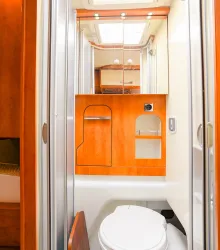 Fahrzeugbild Malibu Van 600 LE low-bed Tiefe Einzelbetten !! #12