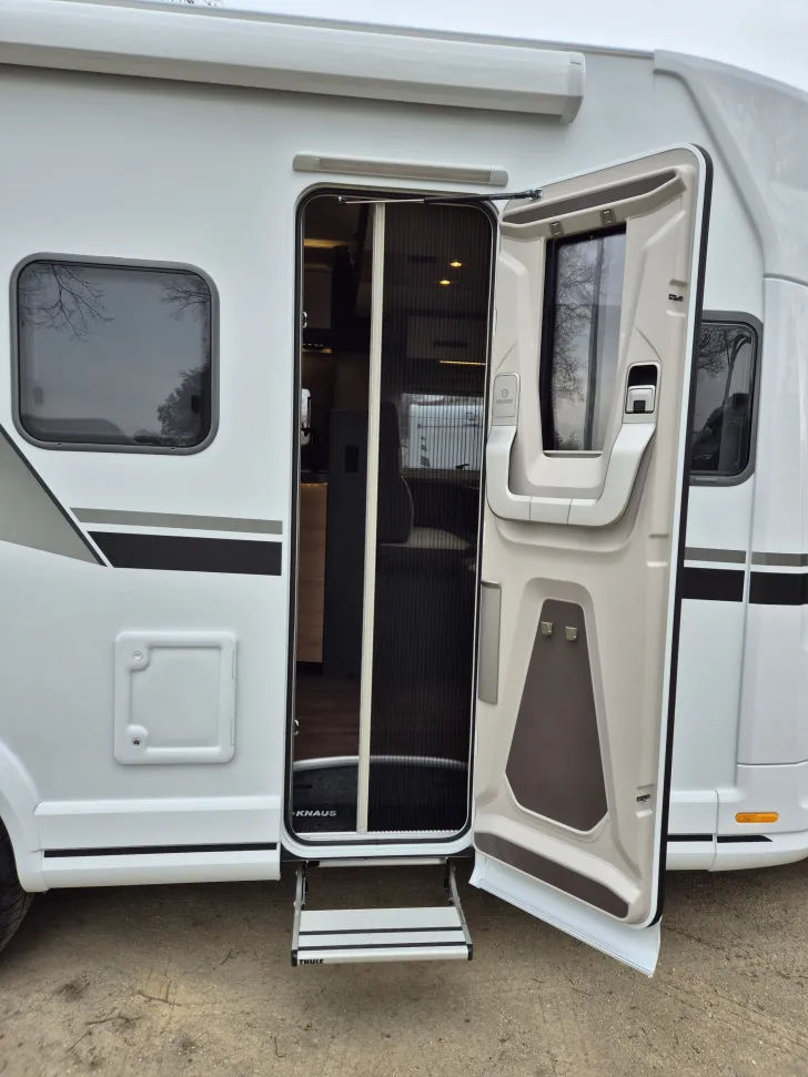 Fahrzeugbild Knaus L!VE / LIVE Wave 700 MEG *Platinum Selection* #8