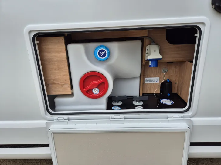 Fahrzeugbild Knaus L!VE / LIVE Wave 700 MEG *Platinum Selection* #42