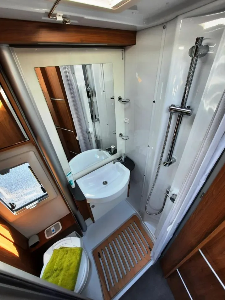 Fahrzeugbild Laika Ecovip L 3019 Titanio Verfüg./Sparen Sie 4.174,- € #16