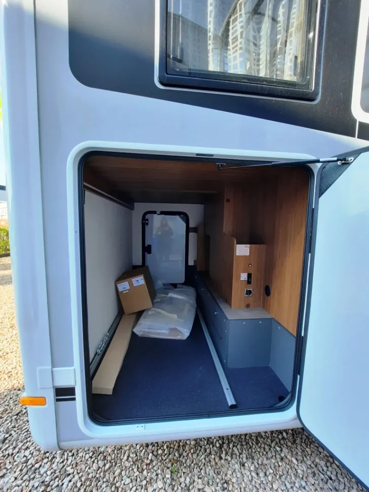 Fahrzeugbild Laika Ecovip L 3019 Titanio Verfüg./Sparen Sie 4.174,- € #19