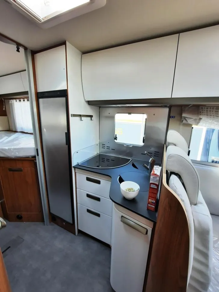 Fahrzeugbild Laika Ecovip L 3019 Titanio Verfüg./Sparen Sie 4.174,- € #12