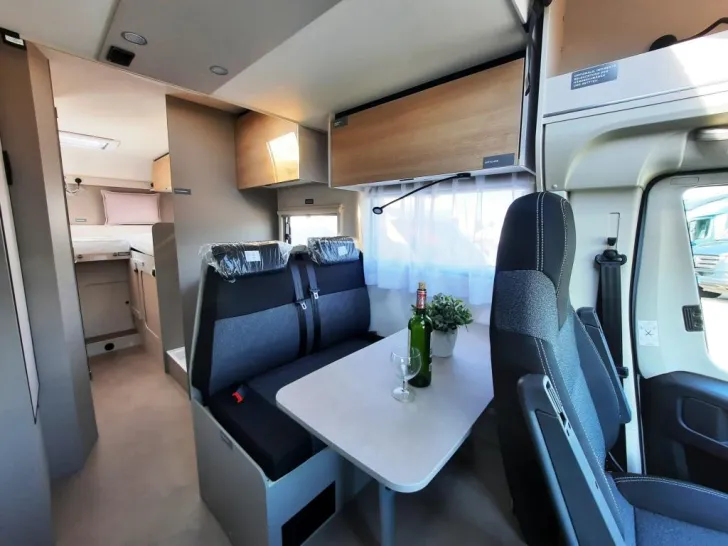 Fahrzeugbild LMC Tracer 730 EL Verfüg./Sparen Sie 9.271,- € #7