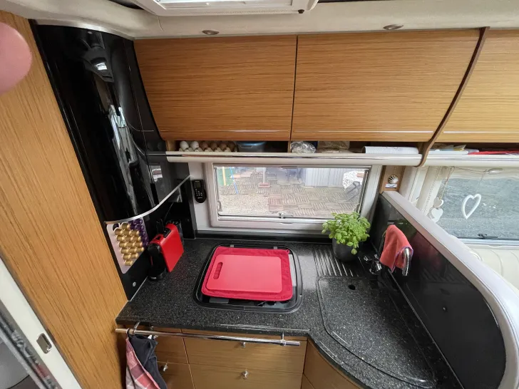 Fahrzeugbild Concorde Charisma III 850 L Top Zustand/Retarder #7