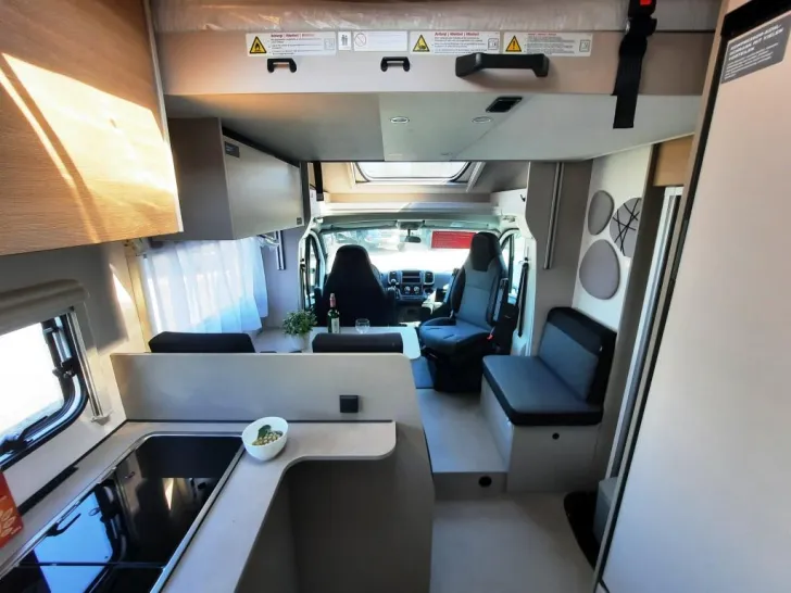 Fahrzeugbild LMC Tracer 730 EL Verfüg./Sparen Sie 8.131,- € #5
