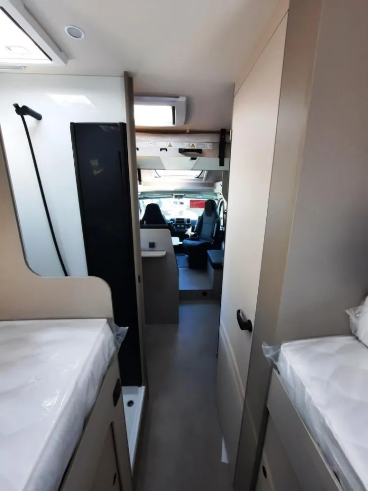 Fahrzeugbild LMC Tracer 730 EL Verfüg./Sparen Sie 8.131,- € #4