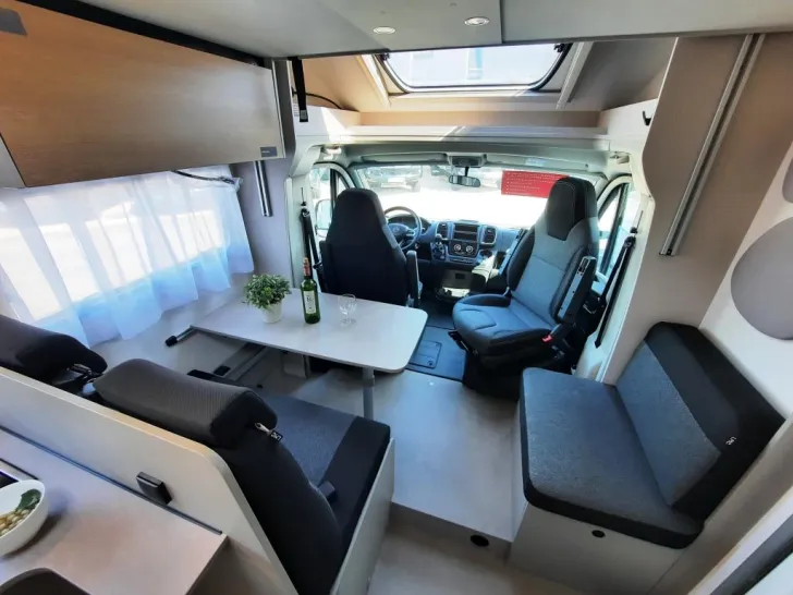 Fahrzeugbild LMC Tracer 730 EL Verfüg./Sparen Sie 8.131,- € #9