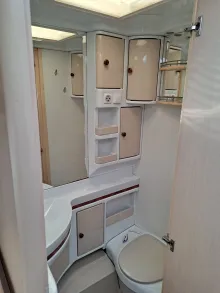 Fahrzeugbild Hobby La Vita bionda 440 SF gut gepflegt, Tierfr #4