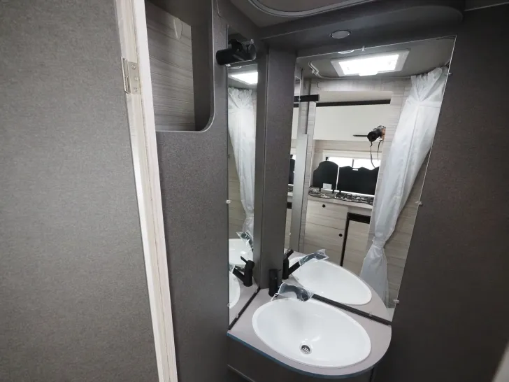 Fahrzeugbild Dethleffs C´Joy 460 LE Active #15