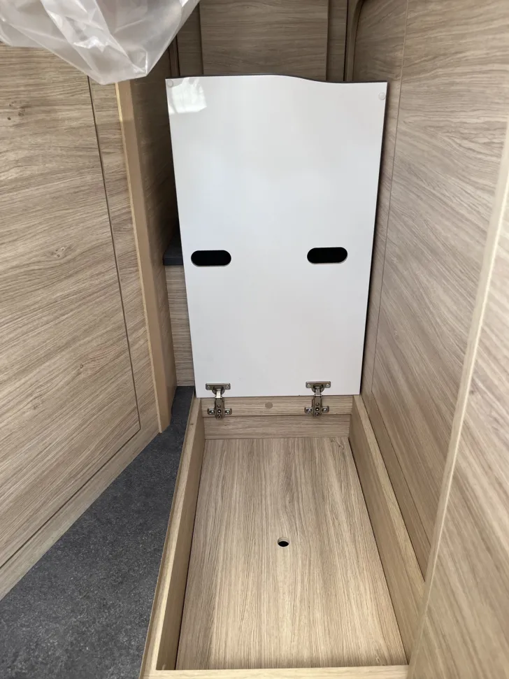 Fahrzeugbild Challenger S217 Break Edition, Markise, Solar, Kamera etc #22