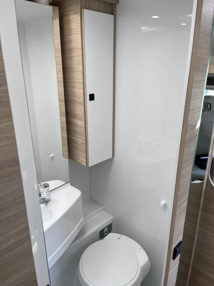 Fahrzeugbild Challenger S217 Break Edition, Markise, Solar, Kamera etc #28