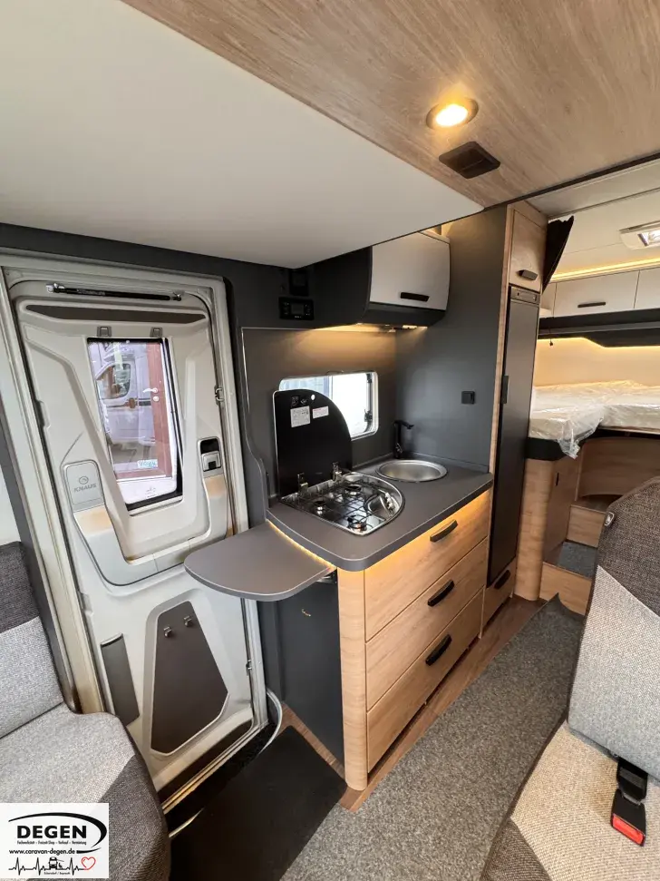 Fahrzeugbild Knaus L!VE WAVE 650 MEG Platinum Selection Abstandstempomat, Rahmenfenste #14