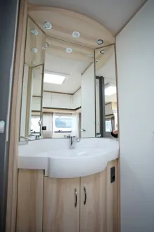 Fahrzeugbild Hobby De Luxe 460 UFe/MEGA DEAL*Schnäppchen #19