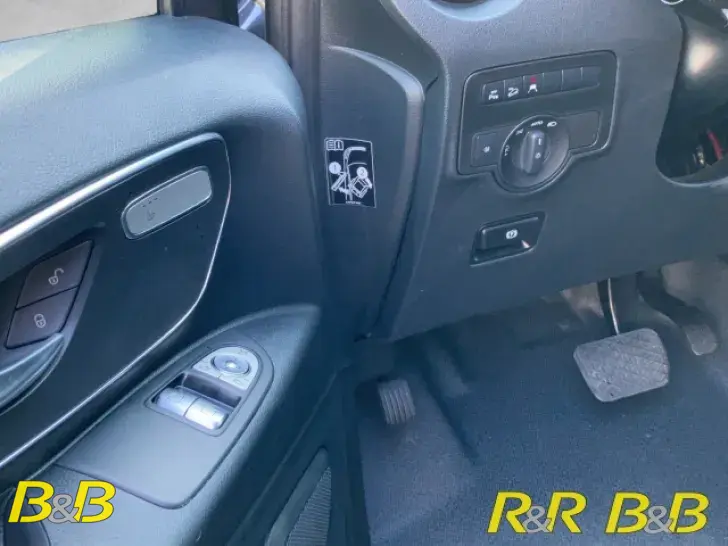 Fahrzeugbild Crosscamp Base X MB VITO 220 CDI AT 4x4 DACHZELT NAVI AHK ACC #11