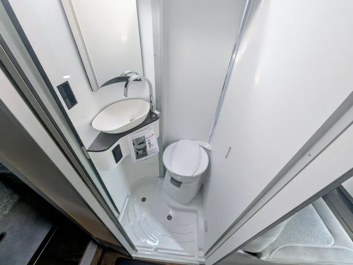 Fahrzeugbild Pössl Summit SHINE 600 L Sie sparen 3.599,- #13