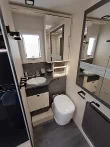 Fahrzeugbild Challenger Graphite 270 Premium Hubstützen, Luftfederung #14