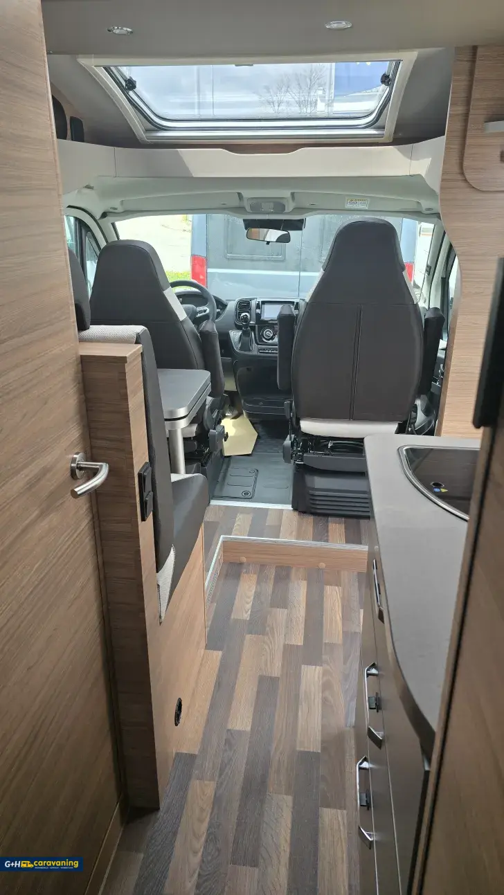 Fahrzeugbild Weinsberg CaraCompact 600 MEG EDITION [PEPPER] #8