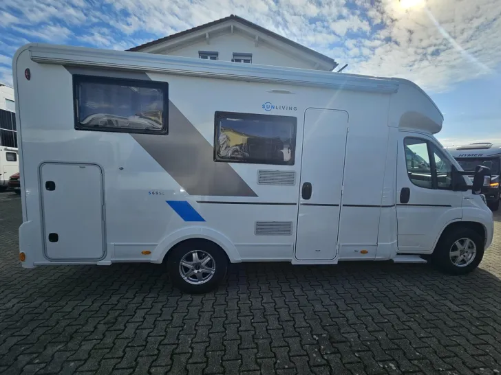 Fahrzeugbild Sun Living S 65 SL SAT|TV|Dachklima|NAVI|RFK|Z-LuftfederHA #9