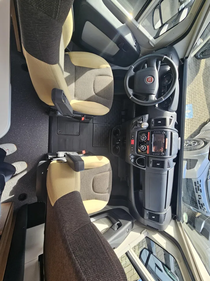 Fahrzeugbild Sun Living S 65 SL SAT|TV|Dachklima|NAVI|RFK|Z-LuftfederHA #12