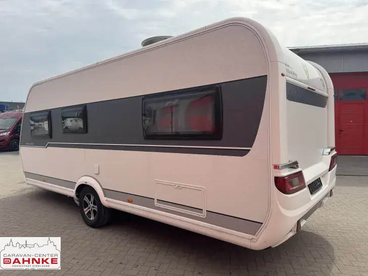 Fahrzeugbild Hobby Excellent 560 LU autom. Sat*Mover*Fahrradträger #5