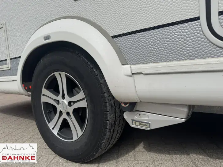 Fahrzeugbild Hobby Excellent 560 LU autom. Sat*Mover*Fahrradträger #9