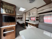 Fahrzeugbild Hobby Excellent 560 LU autom. Sat*Mover*Fahrradträger #13