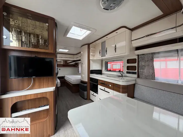 Fahrzeugbild Hobby Excellent 560 LU autom. Sat*Mover*Fahrradträger #13